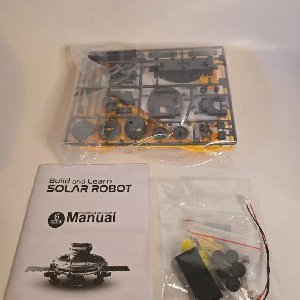 NEW STEM Projects for Kids Science Kit Solar Robot 6 in 1